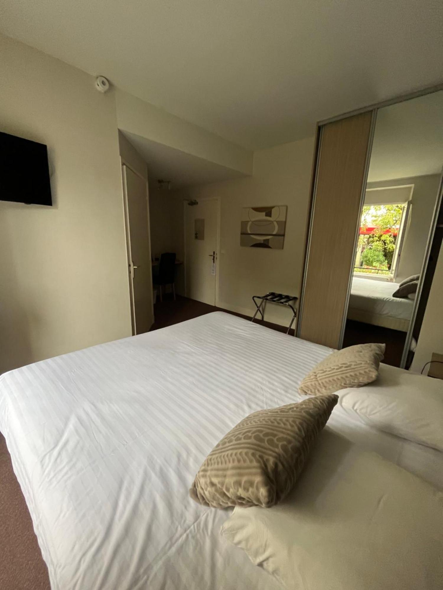 Hotel De Τρουά Δωμάτιο φωτογραφία